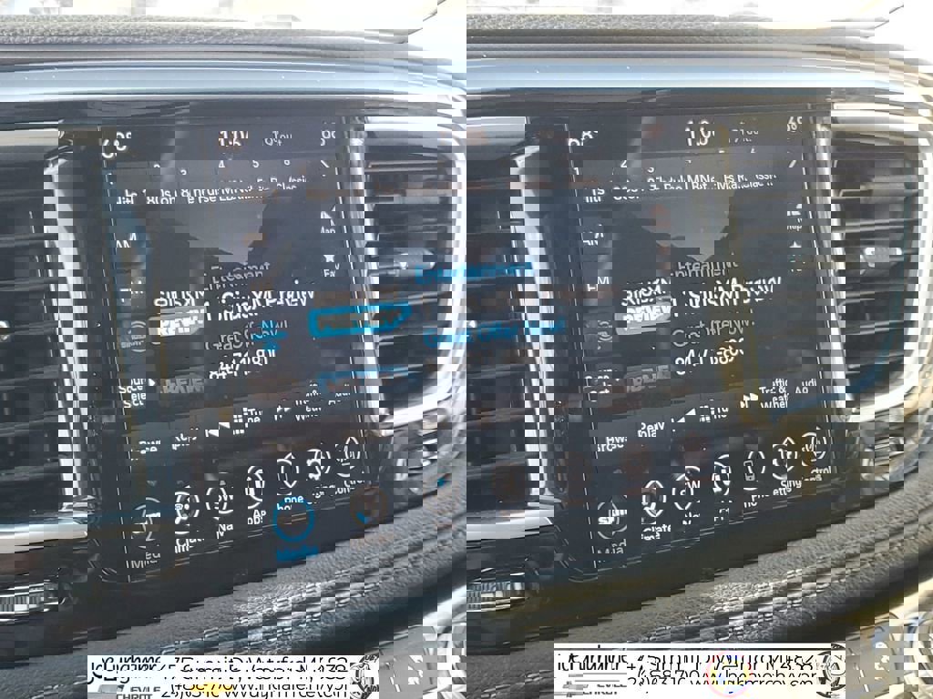 Used 2020 Chrysler Pacifica Limited image 14