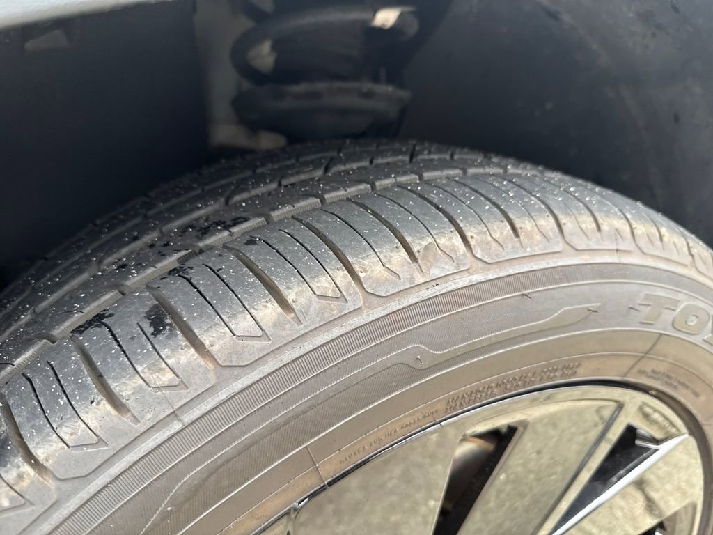 Used 2024 Volkswagen Atlas SE image 31