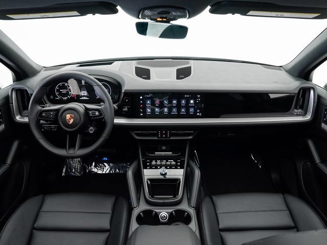 Certified 2025 Porsche Cayenne AWD/4WD image 21