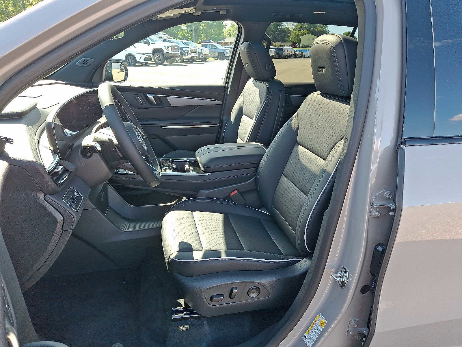 New 2026 Buick Enclave Sport Touring w/ Power Package image 13