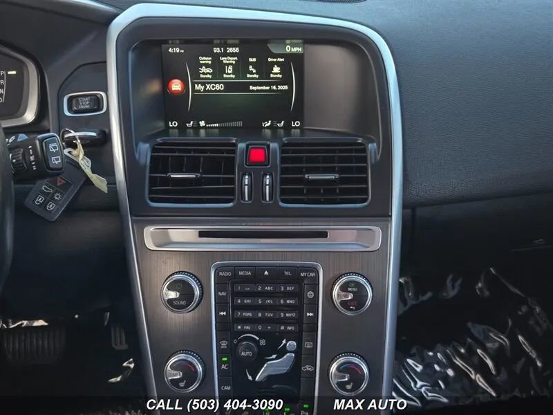 Used 2015 Volvo XC60 T5 Platinum image 27