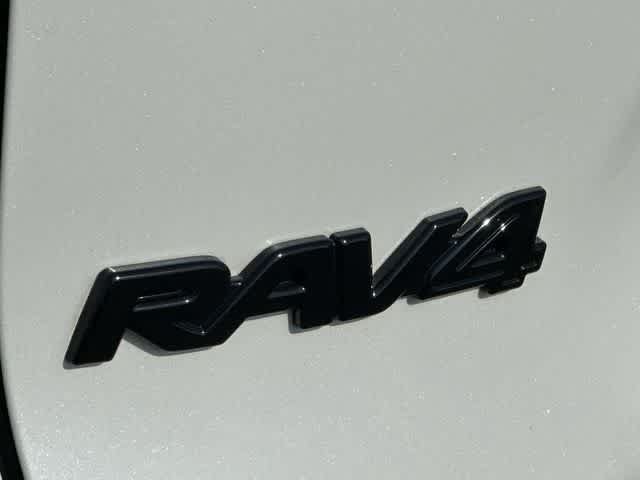 Used 2024 Toyota RAV4 XSE w/ Advanced Technology Package AWD/4WD image 28