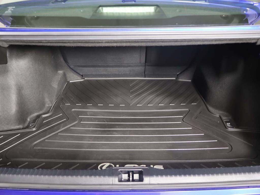 Used 2021 Lexus IS 350 F Sport w/ Accessory Package 2 AWD/4WD image 19