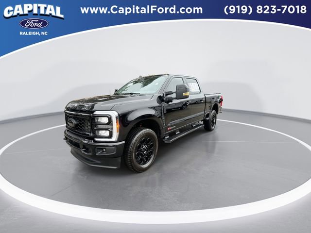 Used 2025 Ford F350 Lariat w/ Black Appearance Package image 4