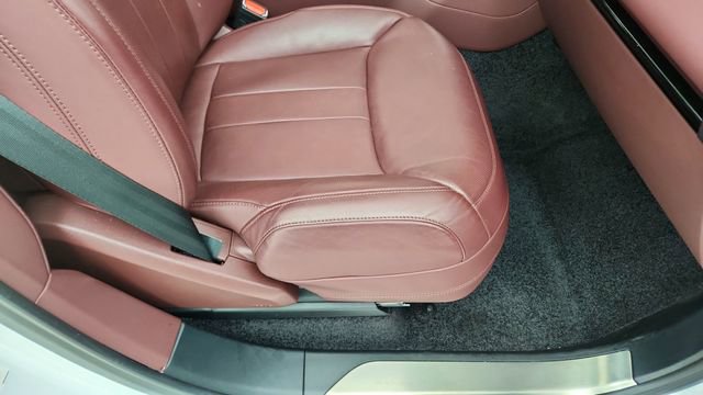 Used 2023 Land Rover Range Rover SE image 21