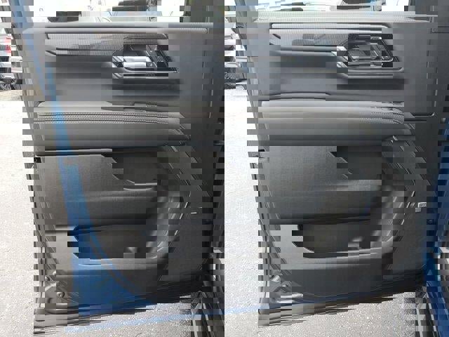 New 2026 GMC Yukon XL Elevation w/ Elevation Premium Package image 18