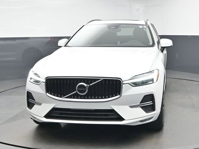 Used 2023 Volvo XC60 B5 Core w/ Climate Package image 3