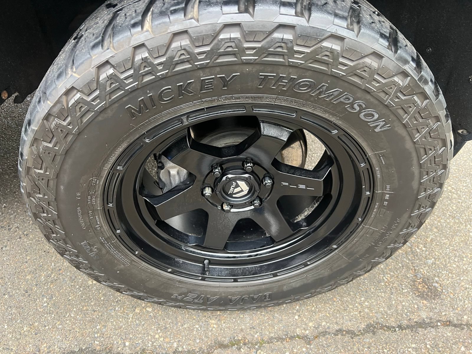 Used 2019 Chevrolet Silverado 1500 LTZ w/ LTZ Convenience Package AWD/4WD image 16