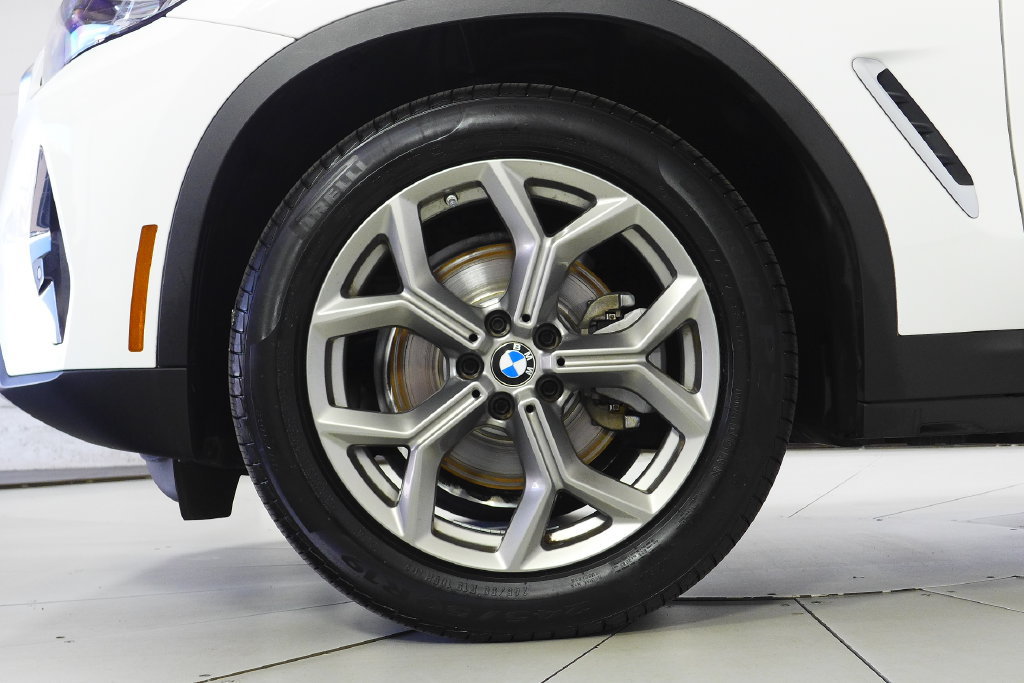Used 2024 BMW X3 xDrive30i w/ Convenience Package AWD/4WD image 5