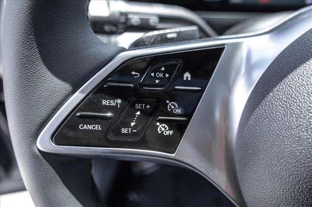 New 2026 Mercedes-Benz GLB 250 4MATIC image 14