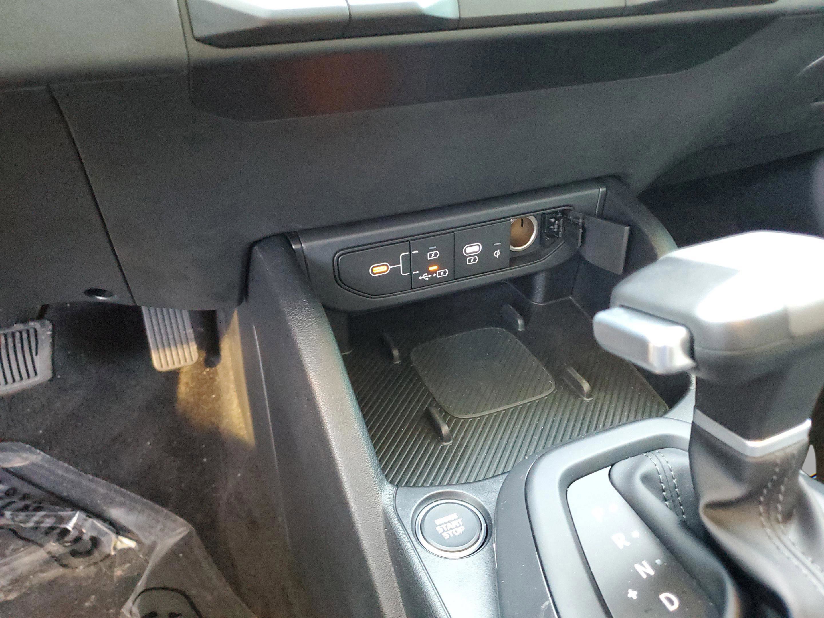 New 2025 Kia K4 EX image 9