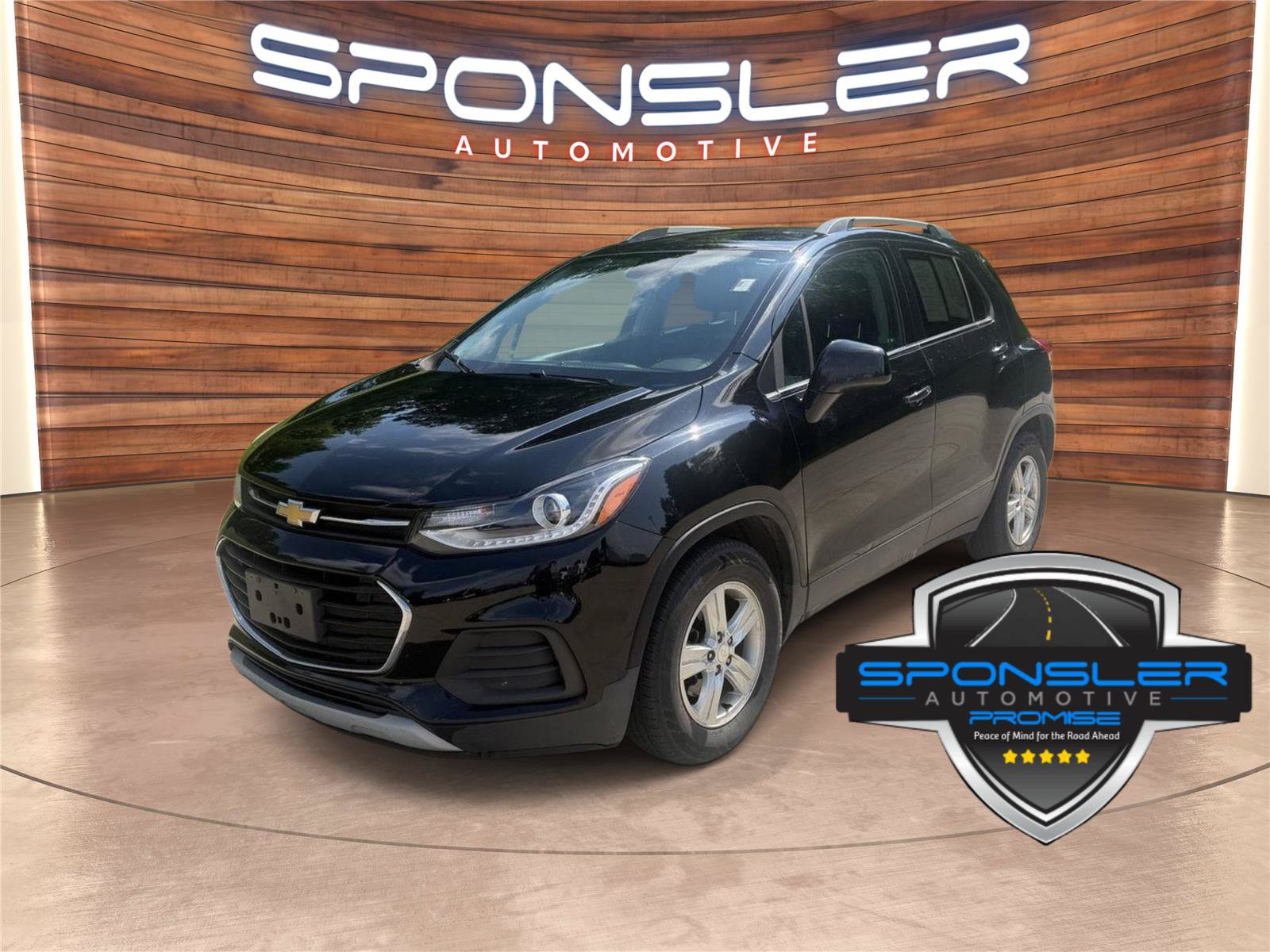 Used 2018 Chevrolet Trax LT w/ LT Convenience Package FWD image 1