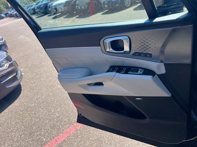 Certified 2024 Kia Sorento SX Prestige AWD/4WD image 15