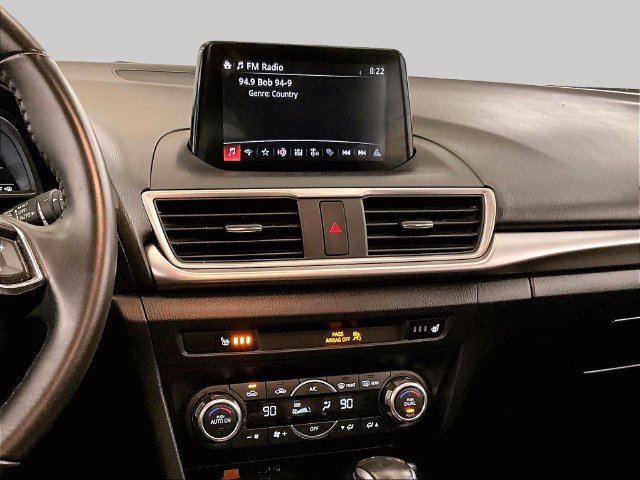 Used 2018 MAZDA MAZDA3 Touring FWD image 6