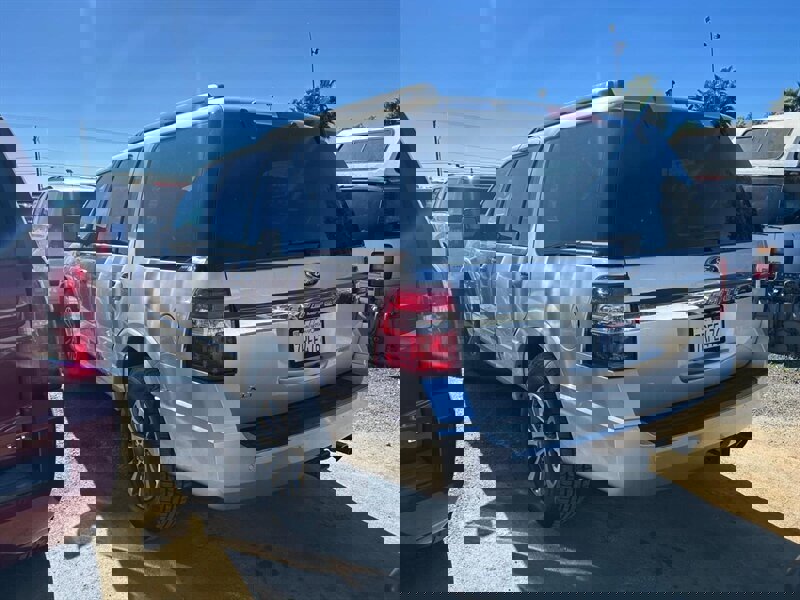 Used 2016 Ford Expedition XLT image 12