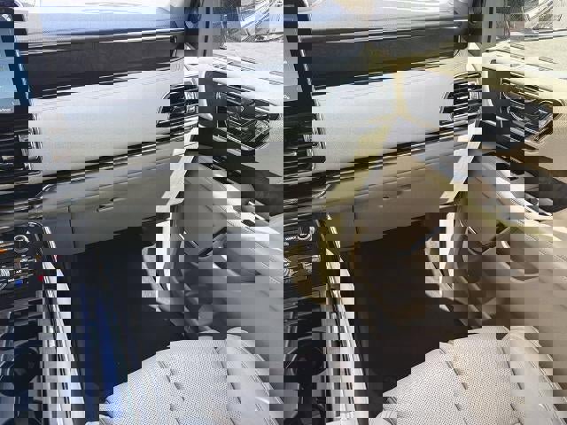 Used 2018 Lincoln Navigator Select w/ Technology Package image 26