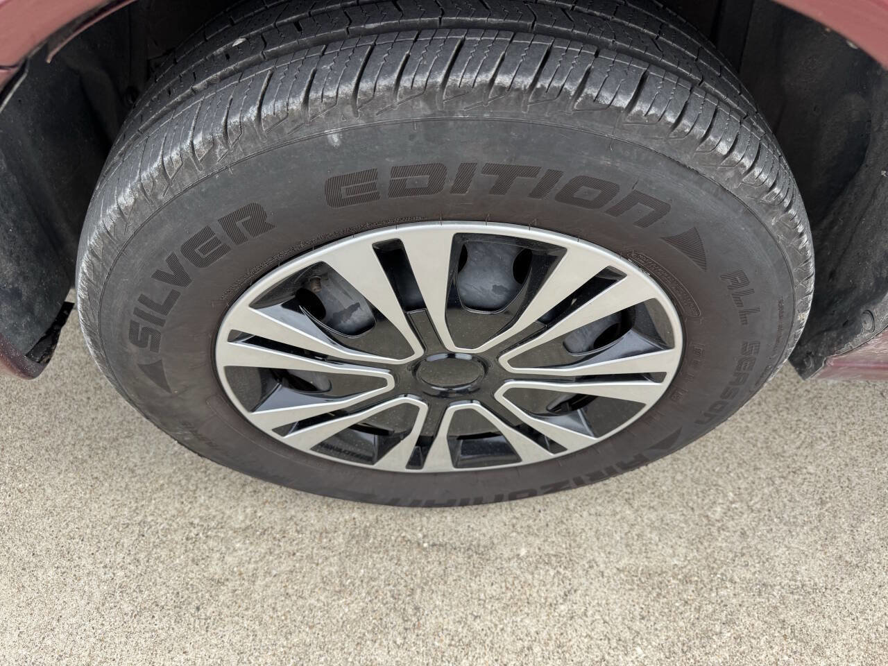 Used 2001 Toyota Camry CE FWD image 28