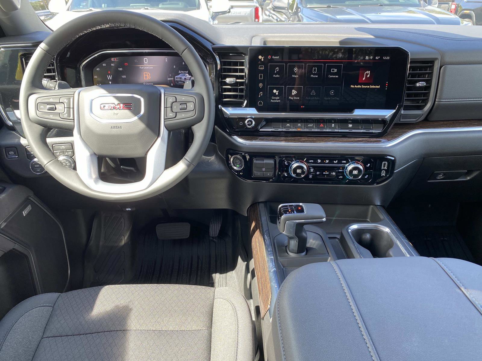 New 2026 GMC Sierra 1500 Elevation w/ Preferred Package image 7