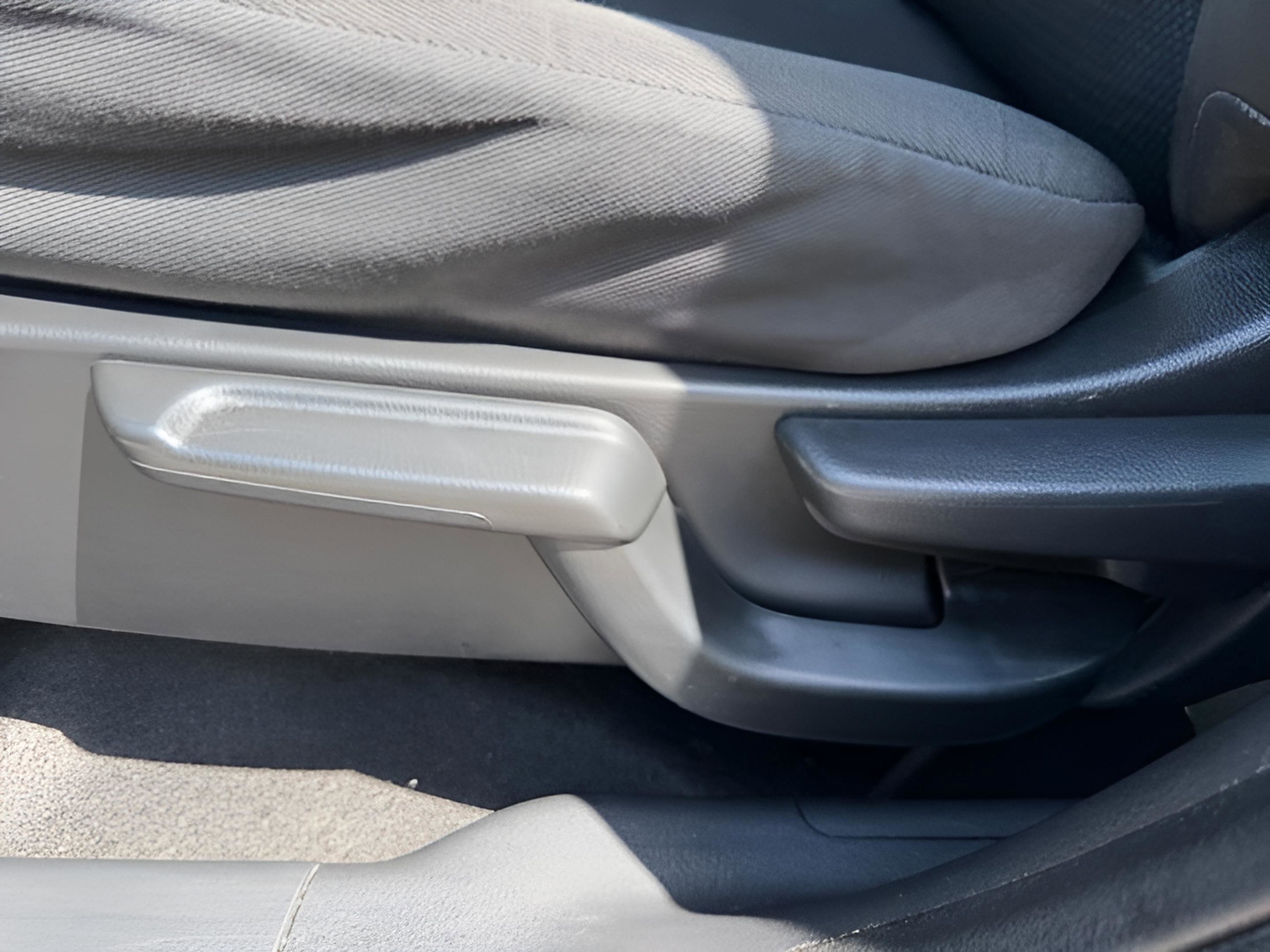 Used 2022 Honda HR-V LX image 19