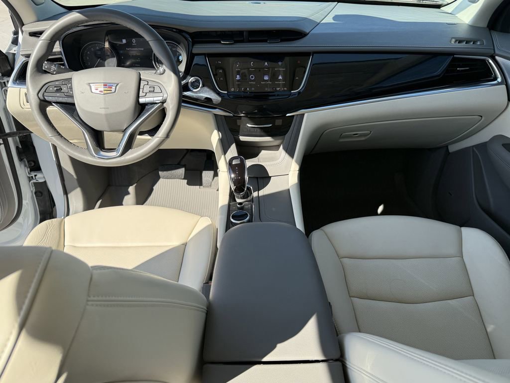 Used 2024 Cadillac XT6 Premium Luxury w/ Technology Package image 26