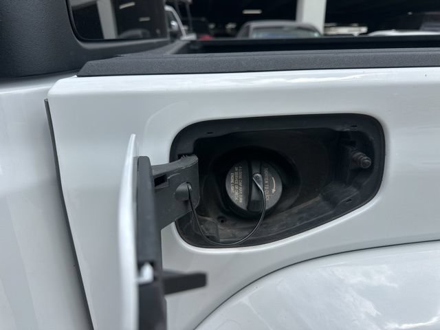 Used 2023 Jeep Gladiator Overland AWD/4WD image 38