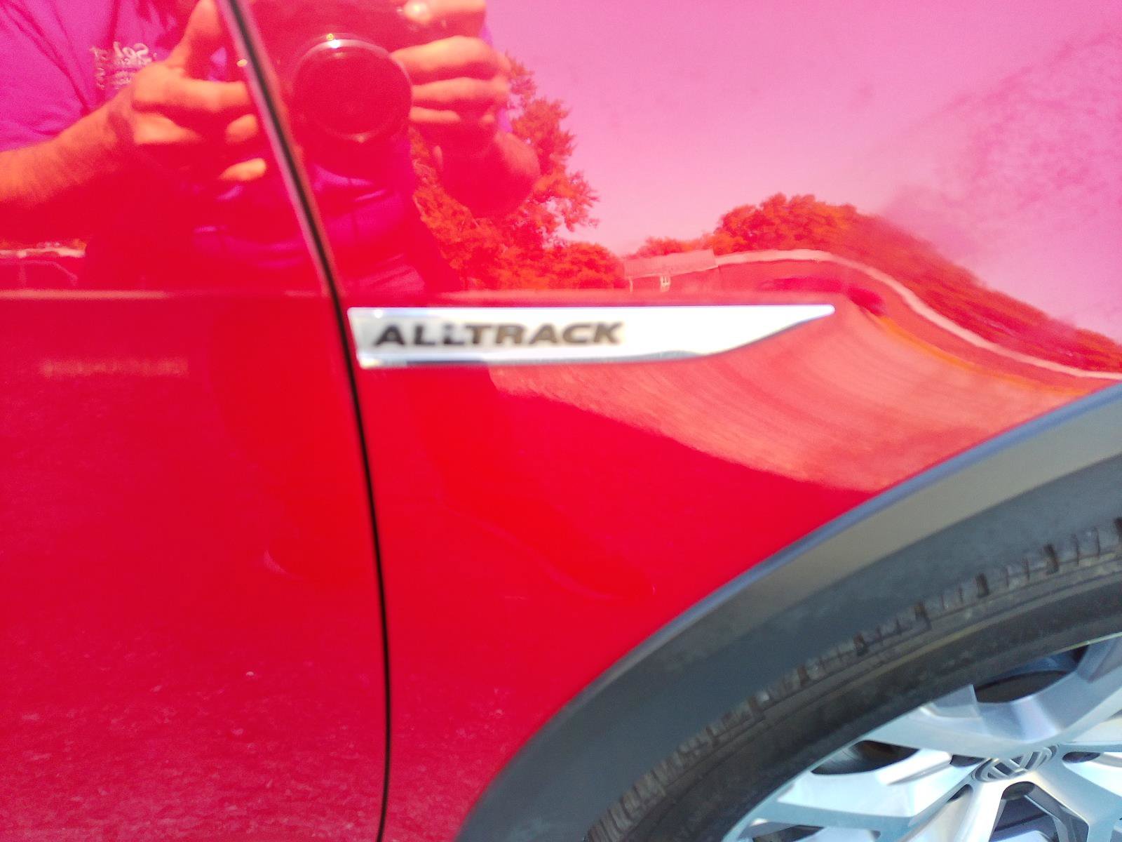 Used 2019 Volkswagen Golf Alltrack SEL AWD/4WD image 2