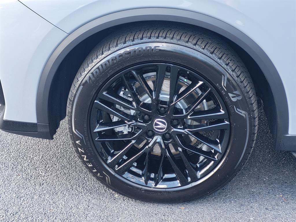 Used 2025 Acura MDX A-Spec image 9