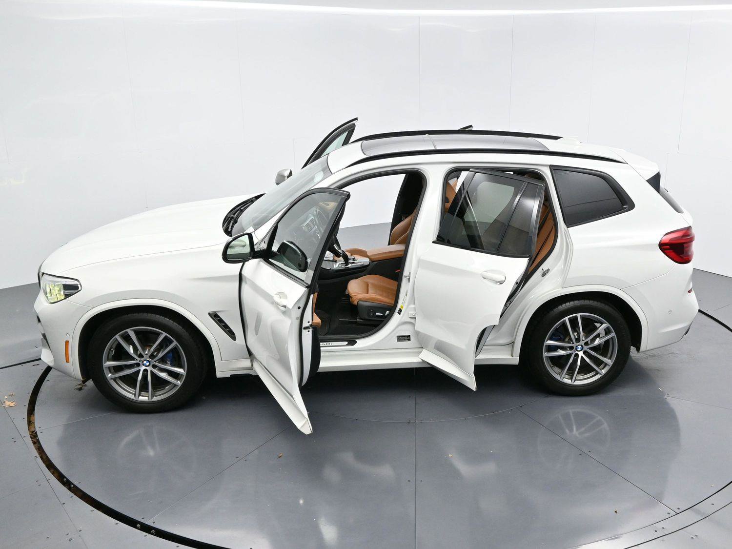 Used 2018 BMW X3 M40i image 38