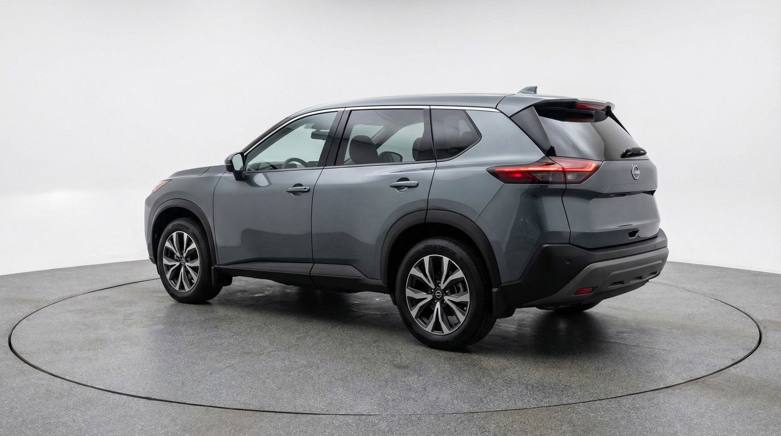 Used 2025 Nissan Rogue SV AWD/4WD image 6