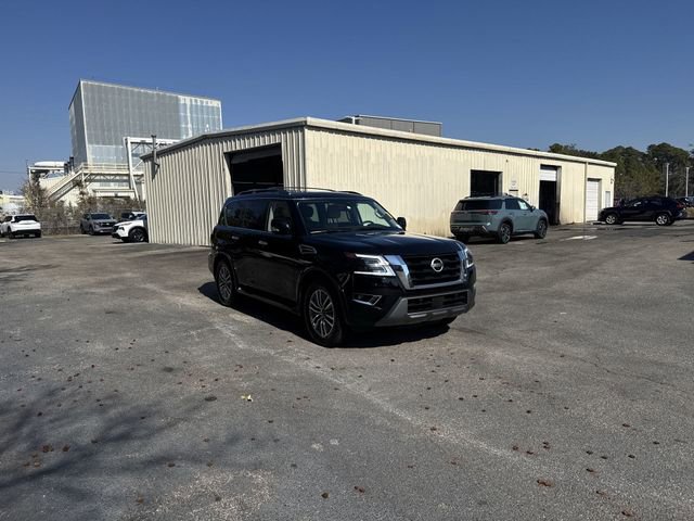 Used 2023 Nissan Armada SL w/ Captain's Chairs Package AWD/4WD image 3