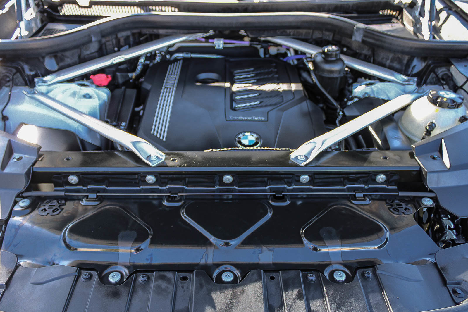 Used 2023 BMW X5 xDrive40i w/ Parking Assistance Package AWD/4WD image 22
