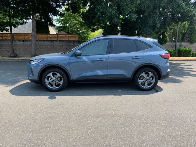Certified 2025 Ford Escape ST-Line Select w/ Tech Pack #1 AWD/4WD video 2