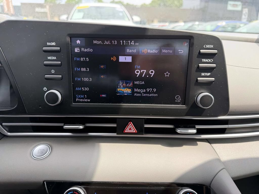 Used 2023 Hyundai Elantra SEL FWD image 21