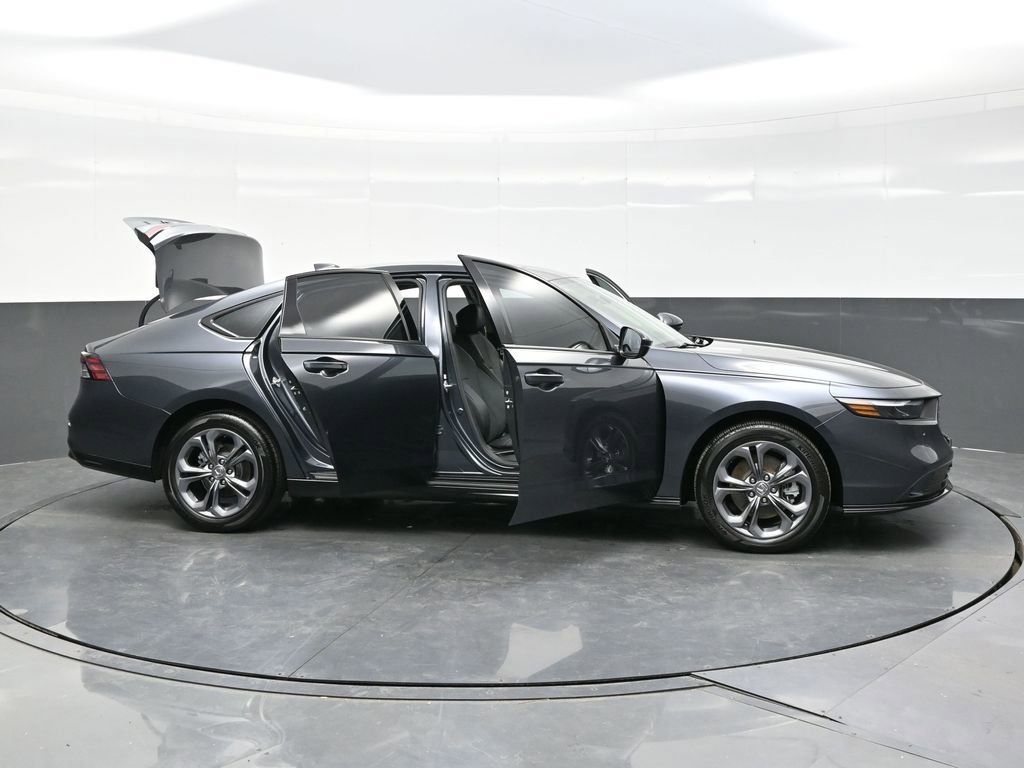 Used 2025 Honda Accord EX-L image 40