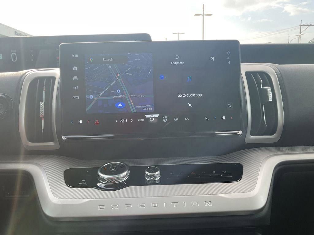 Used 2025 Ford Expedition Max Active image 28