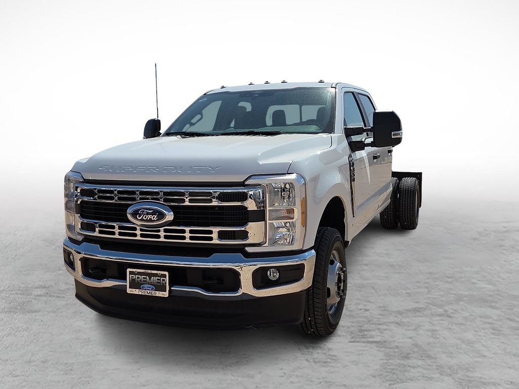 New 2026 Ford F350 XL w/ XL Chrome Package AWD/4WD image 4