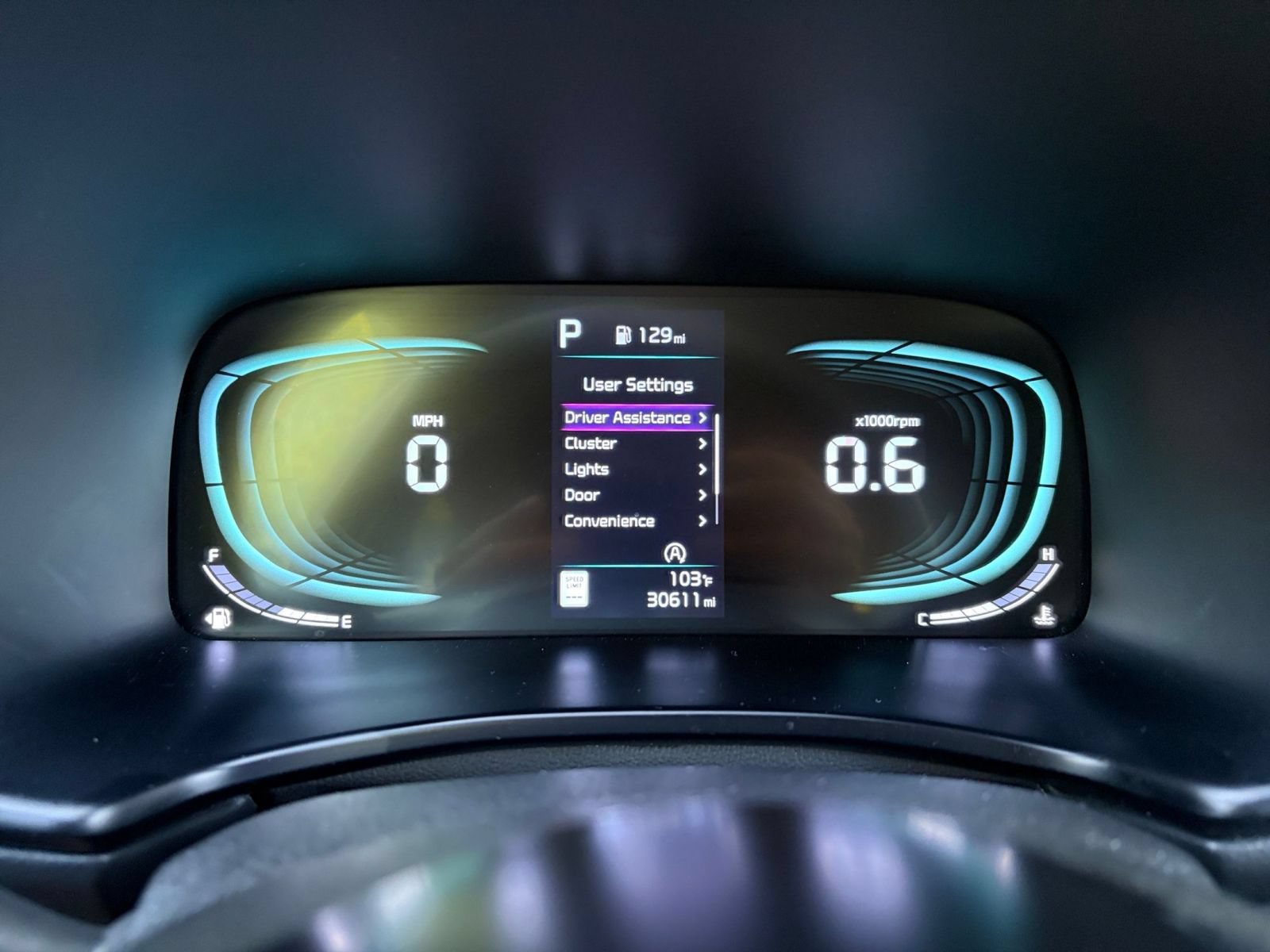 Used 2025 Kia Soul LX w/ LX Technology Package FWD image 38