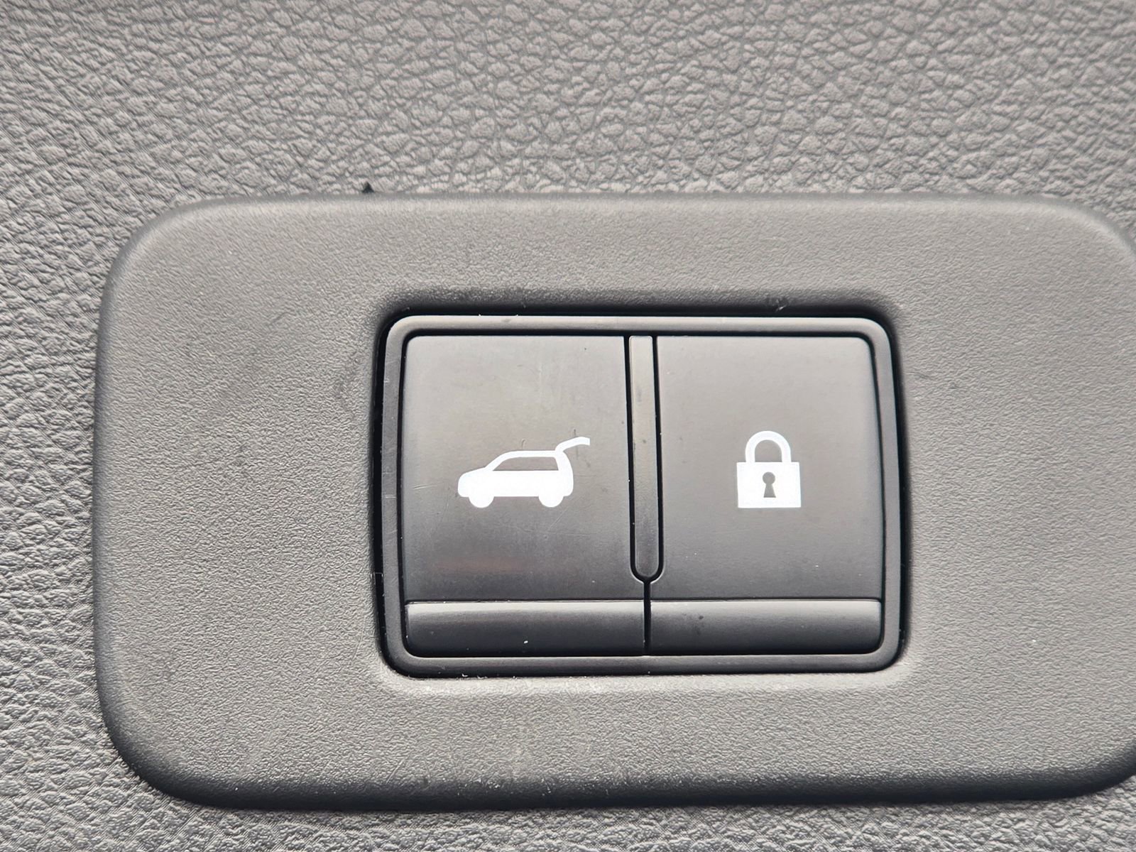 Used 2025 Nissan Murano SV AWD/4WD image 27