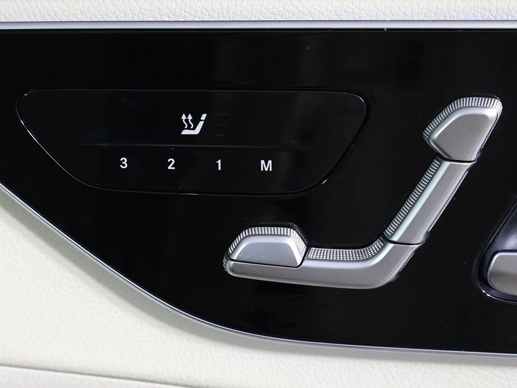 Used 2023 Mercedes-Benz C 300 4MATIC Sedan w/ Exclusive Trim Package image 37
