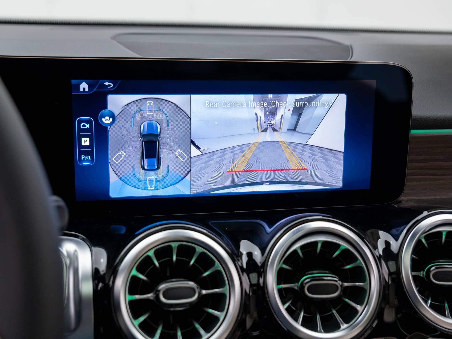 New 2026 Mercedes-Benz GLB 250 4MATIC image 26