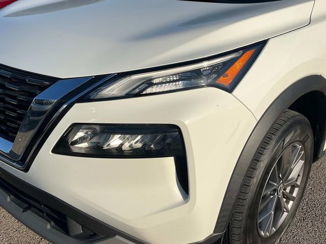 Used 2023 Nissan Rogue S image 7