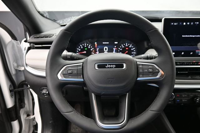 Used 2026 Jeep Compass Limited AWD/4WD image 20