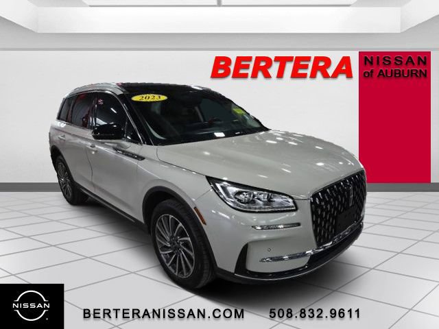 Used 2023 Lincoln Corsair Reserve w/ Equipment Group 201A image 4