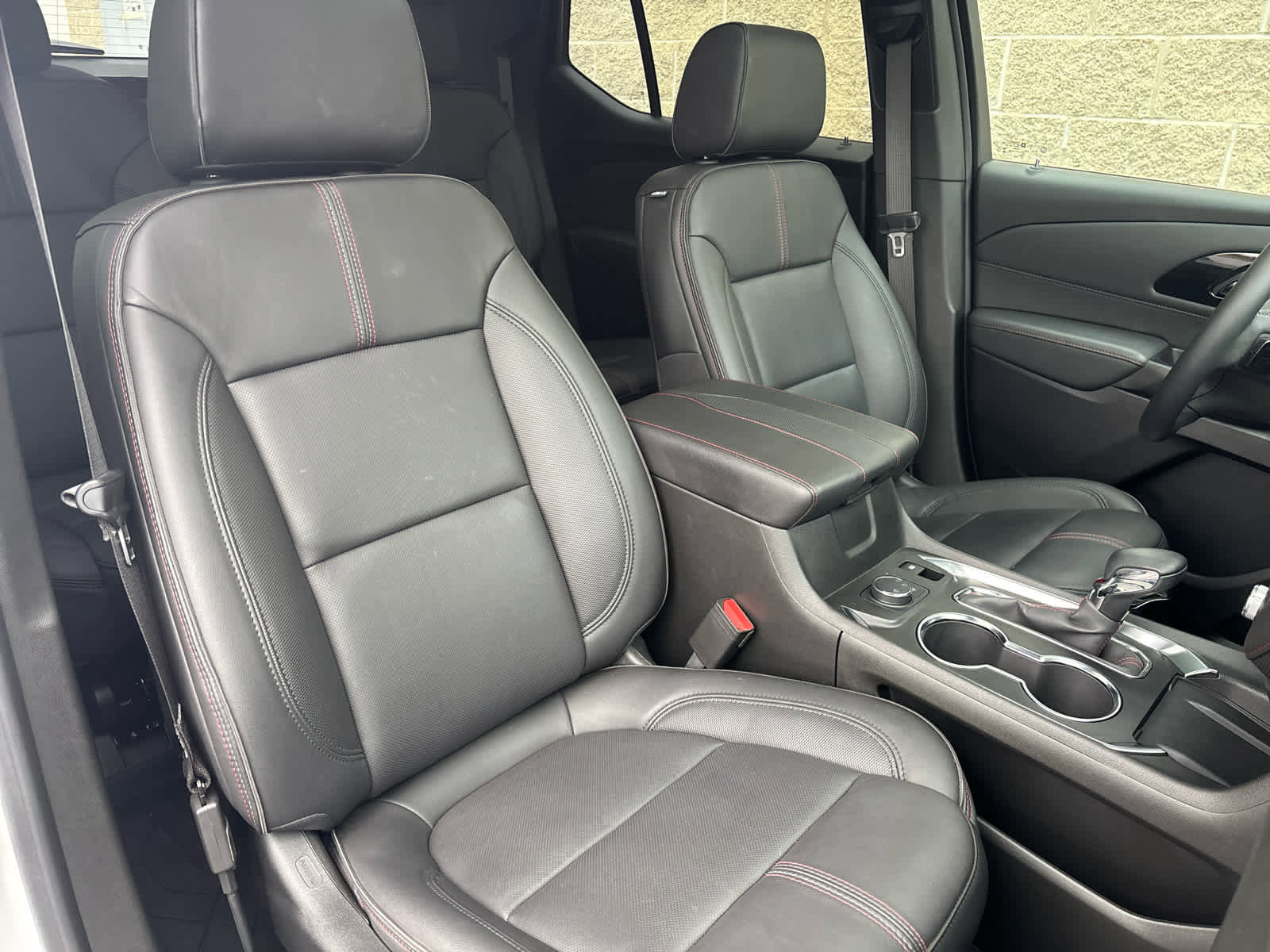 Used 2024 Chevrolet Traverse RS w/ LPO, Floor Liner Package image 31