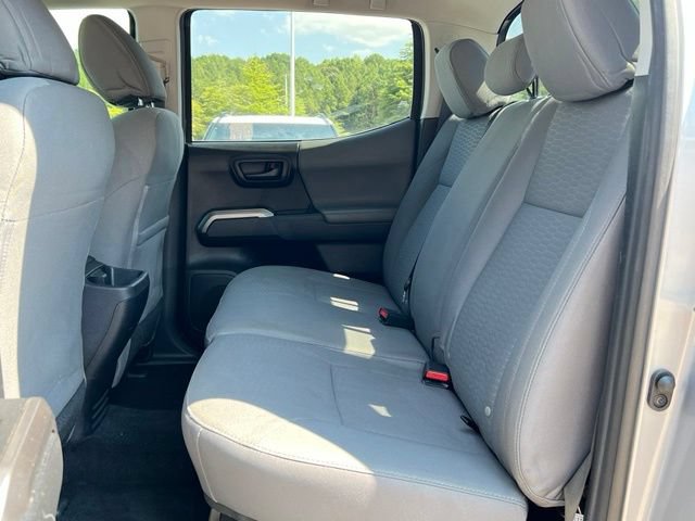 Used 2019 Toyota Tacoma SR5 AWD/4WD image 14