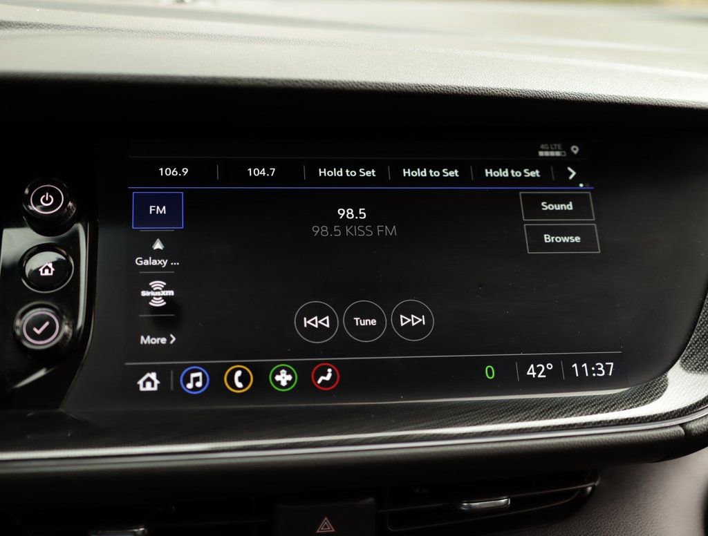 Used 2023 Buick Envision Essence w/ Sport Touring Package image 12