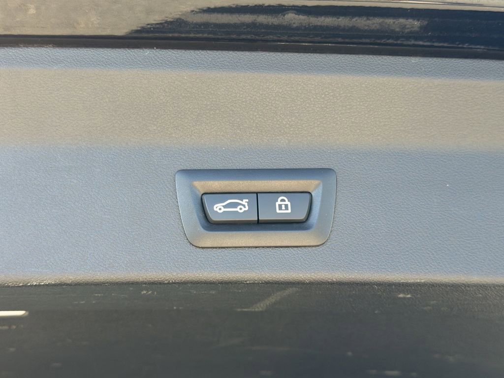 Used 2023 BMW X3 sDrive30i image 16