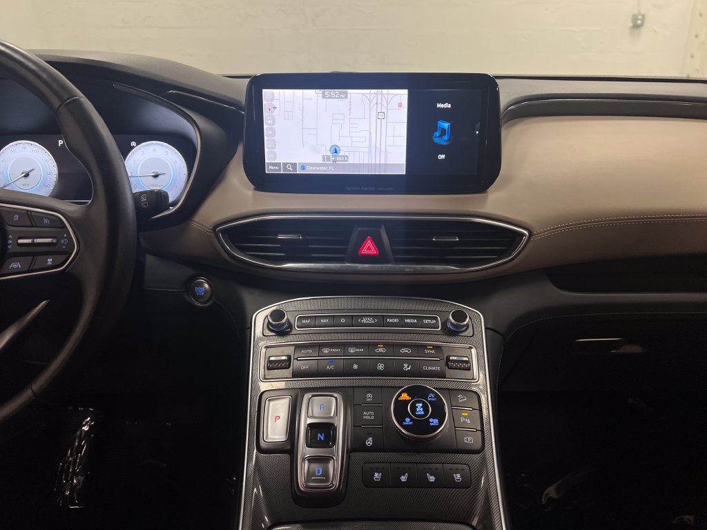 Used 2023 Hyundai Santa Fe Limited w/ Cargo Package AWD/4WD image 18