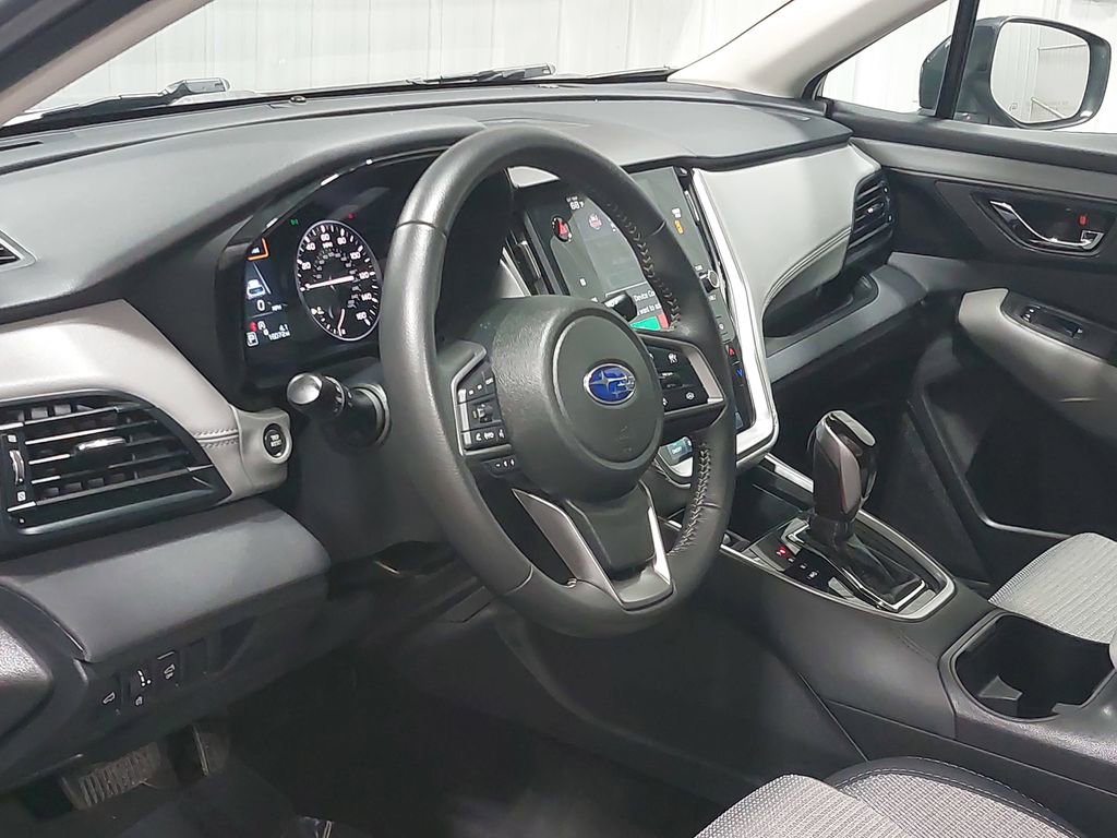 Used 2025 Subaru Outback Premium image 16