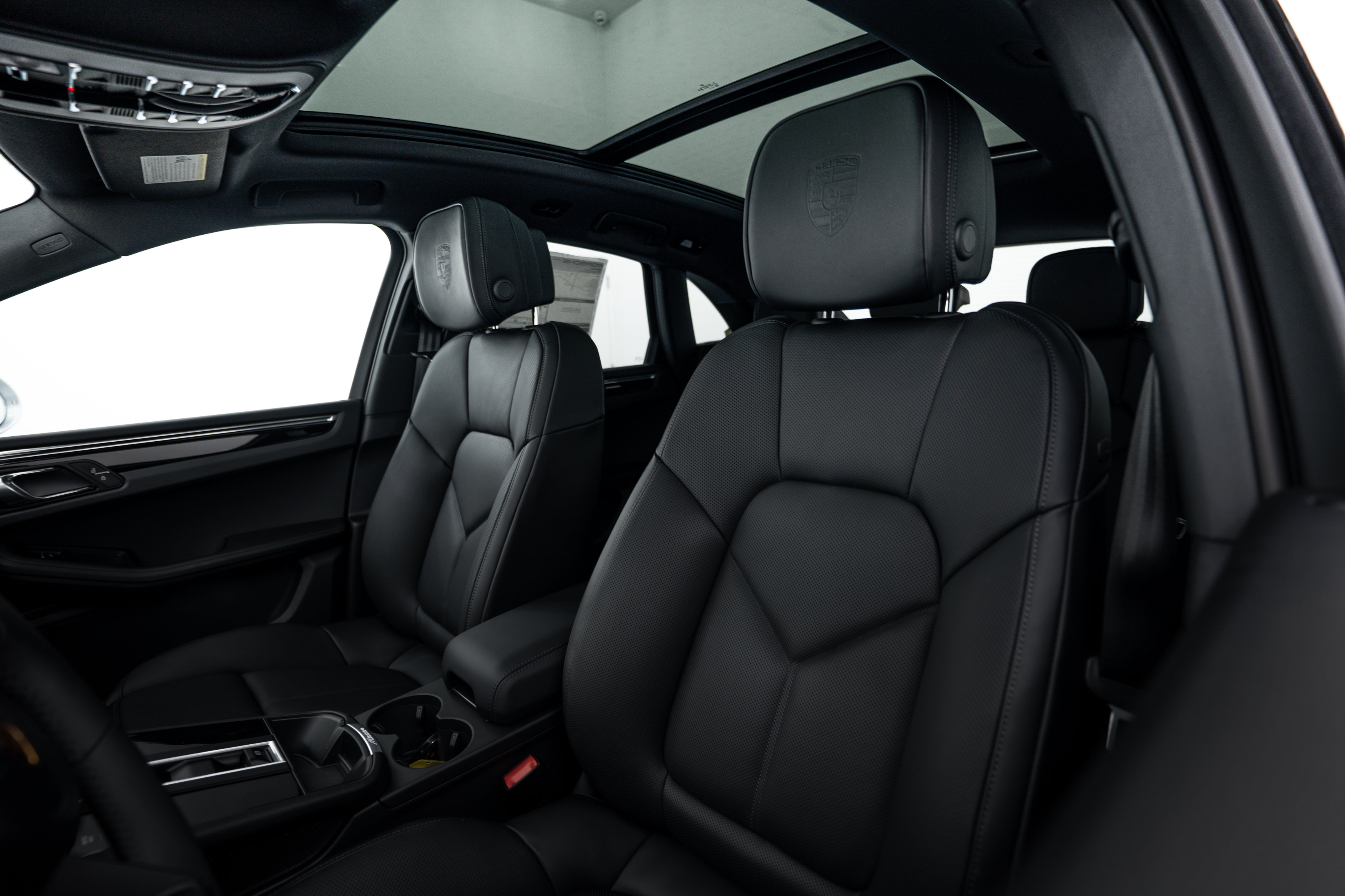 Certified 2026 Porsche Macan S AWD/4WD image 20